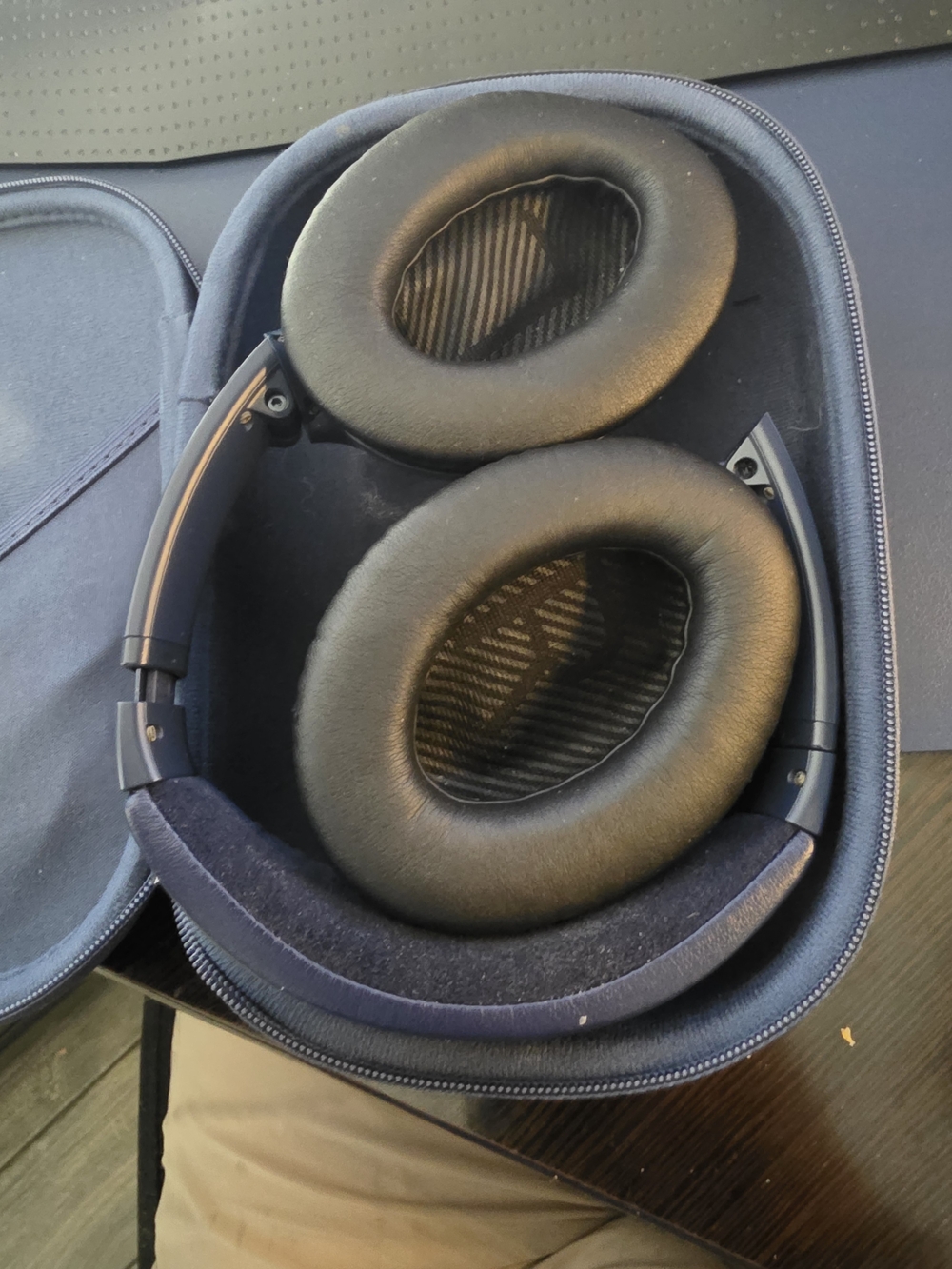 Bose Over-Ear Headphones in Black and Dark Blue